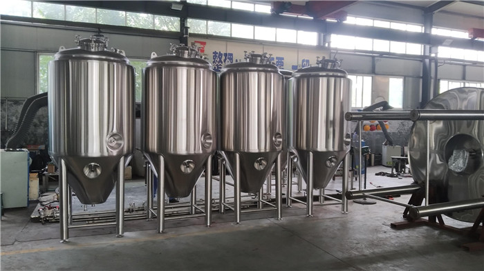 beer brewing equipment manufacturers